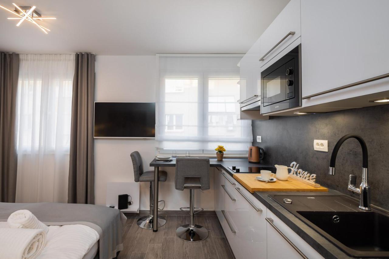 Luxury Studios & Room Five Сплит Екстериор снимка