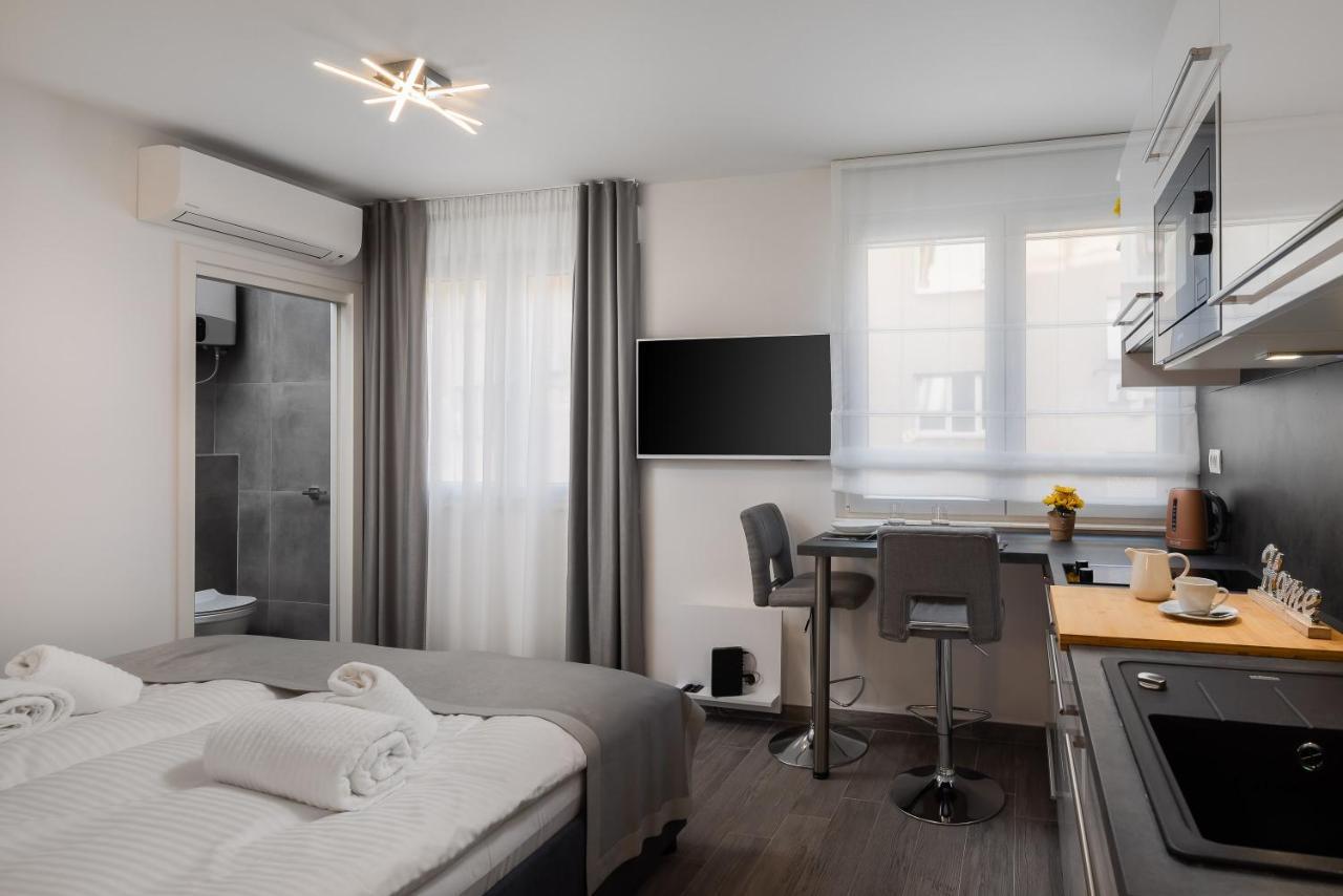 Luxury Studios & Room Five Сплит Екстериор снимка