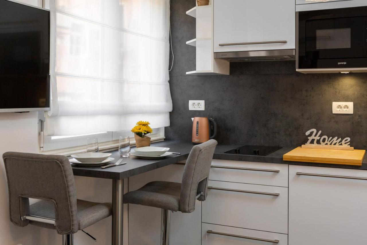 Luxury Studios & Room Five Сплит Екстериор снимка