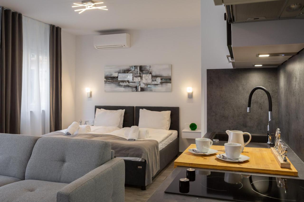 Luxury Studios & Room Five Сплит Екстериор снимка